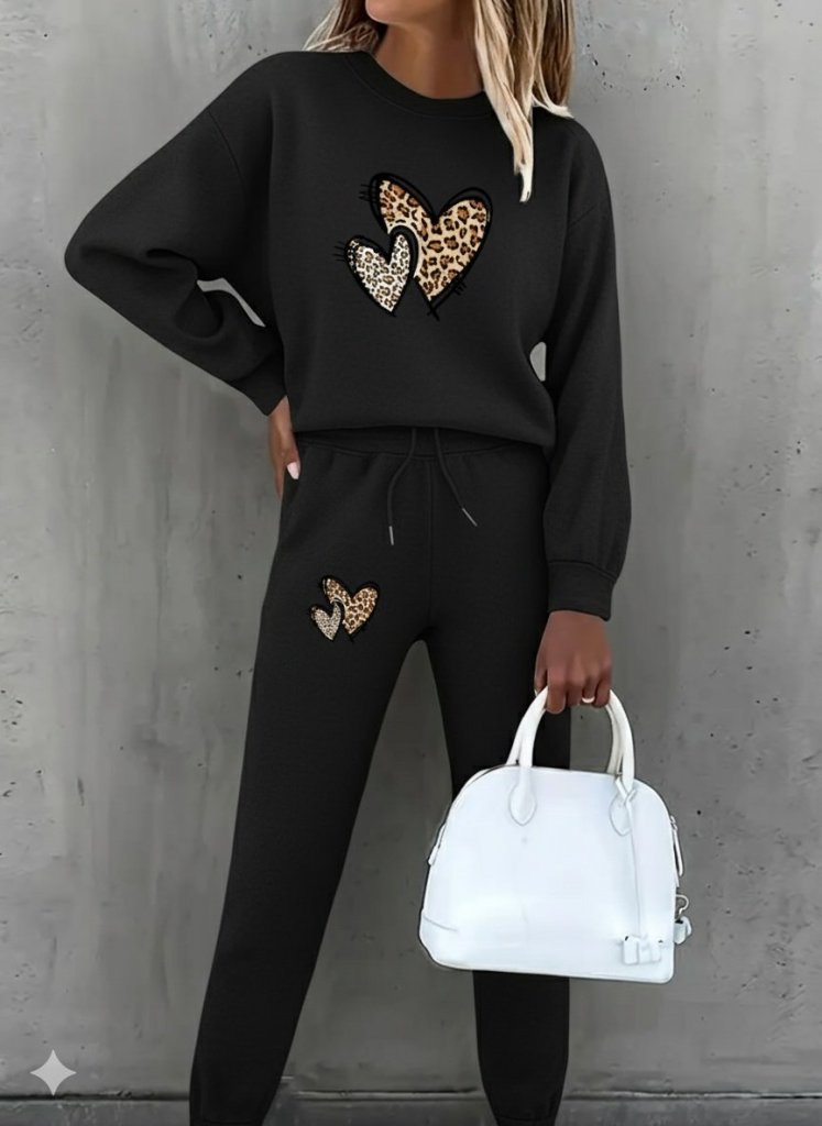 Kadın Uzun Kollu Bisiklet Yaka Kalp Desenli şardonlu üç Iplik Bluz Ve Pantolon Ikili Takım