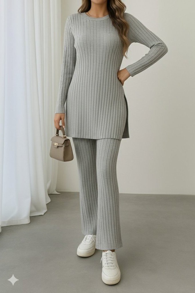 Kadın Uzun Kollu Yuvarlak Yaka Yandan Yırtmaç Detaylı şardonlu Kaşkorse Bluz Ve Pantolon Ikili Takım