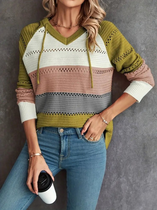 Kadın Uzun Kollu V Yakalı Bağcıklı Kapşonlu Triko Bluz