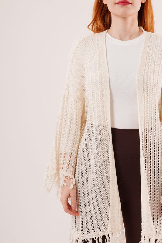 Püskül Detaylı Delikli Model Krem Hırka