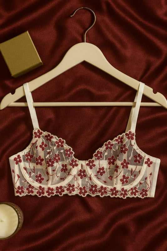 Dantel İşlemeli Transparan Çiçek Desenli Bralet ve String Takım
