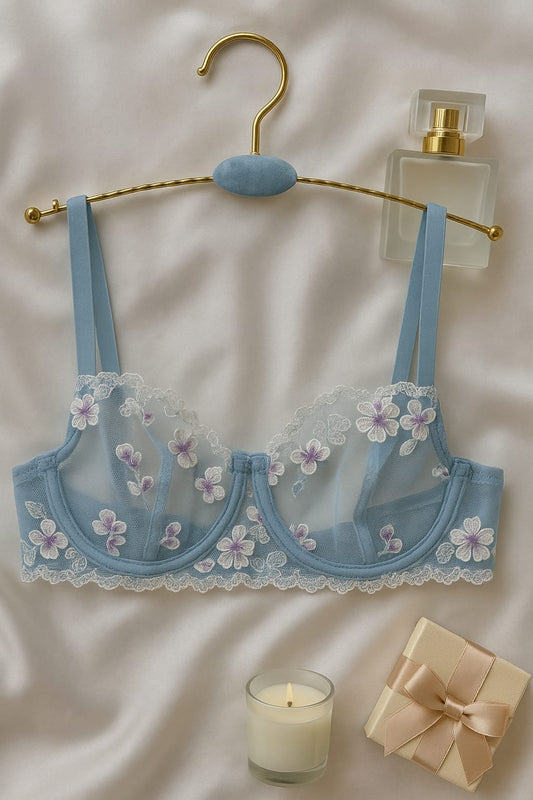 Mavi Çiçek İşlemeli Transparan Dantel Sütyen String Takım