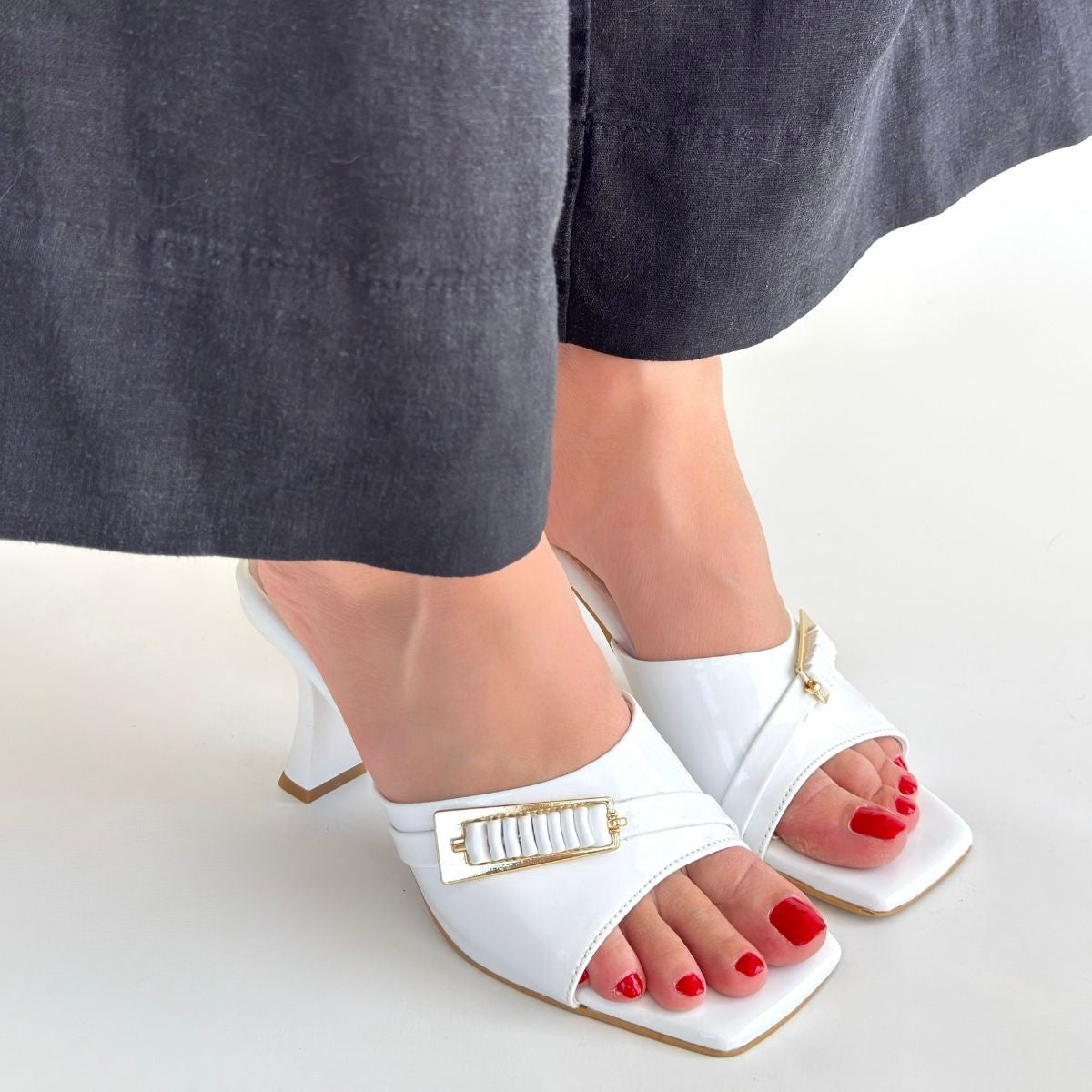 Sief Beyaz Rugan Topuklu Terlik