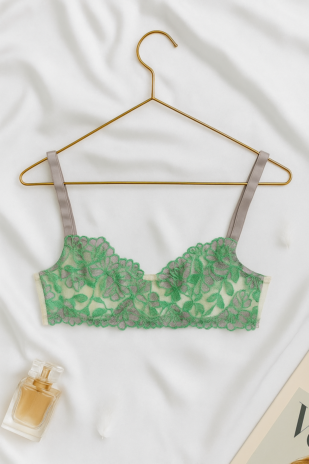Yeşil Dantelli Şeffaf Çiçek İşlemeli Sütyen Külot Takımı