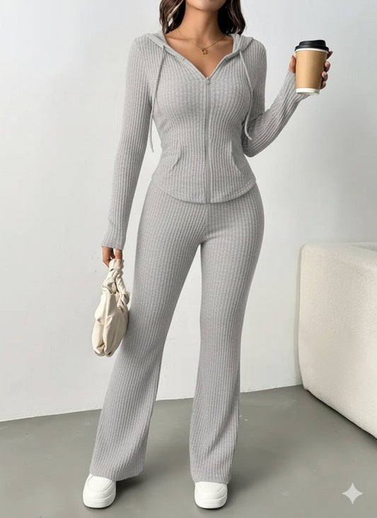 Kadın Uzun Kollu Kapşonlu önden Fermuarlı Kaşkorse Bluz Ve Pantolon Ikili Takım