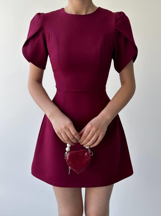 Alka İncili Fiyonk Detay Elbise