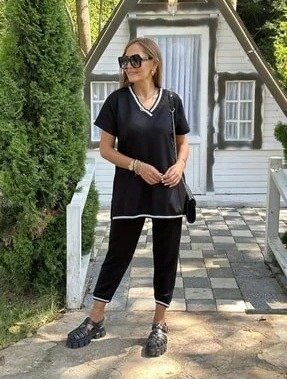 Kadın Kısa Kollu V Yakalı Iki Iplik Bluz Ve Pantolon Ikili Takım