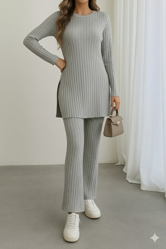 Kadın Uzun Kollu Yuvarlak Yaka Yandan Yırtmaç Detaylı şardonlu Kaşkorse Bluz Ve Pantolon Ikili Takım