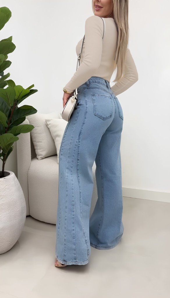 Kadın Yüksek Bel Paçaya Doğru Geniş Kesimli Kot Pantolon