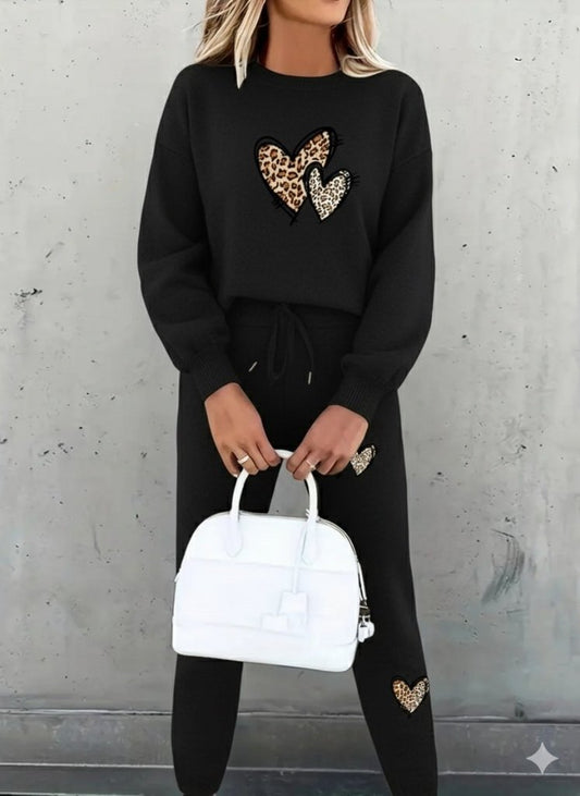 Kadın Uzun Kollu Bisiklet Yaka Kalp Desenli şardonlu üç Iplik Bluz Ve Pantolon Ikili Takım