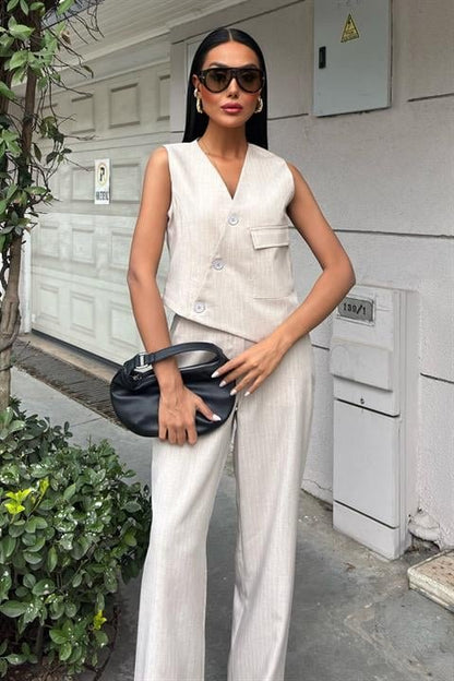 Yeleği Çapraz Detay Düğmeli Cepli Yelekli Takım 10150