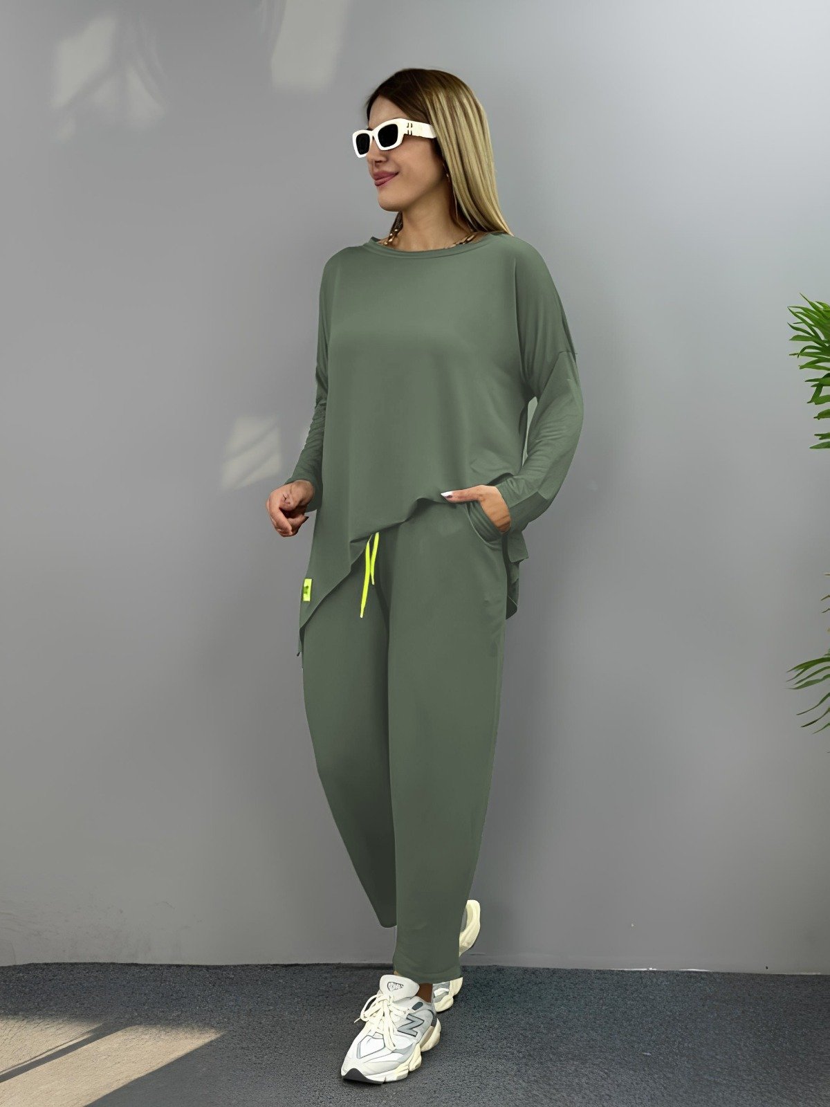 Kadın Iki Iplik Viskon Pamuk Kumaş Arma Detaylı Ikili Takım